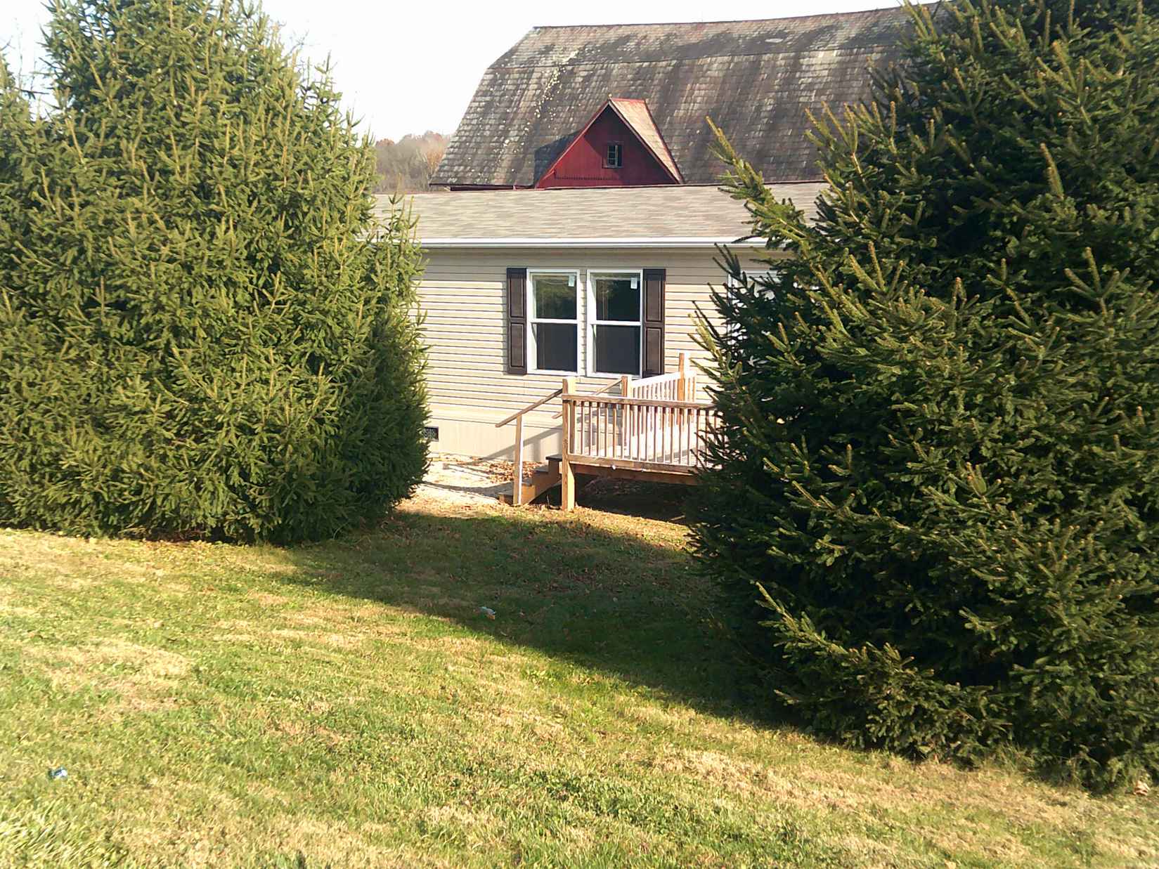 5450 Fallsburg Rd NE  