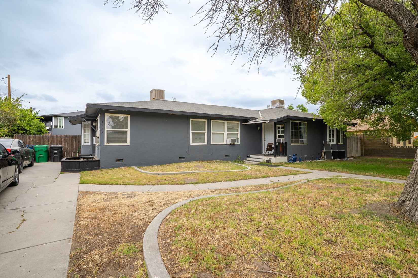 1604 Bell Ave  