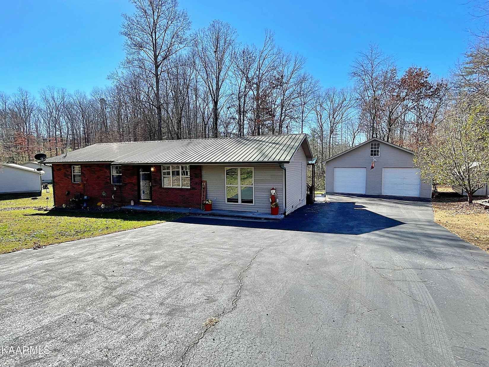 209 Coffee Dr  