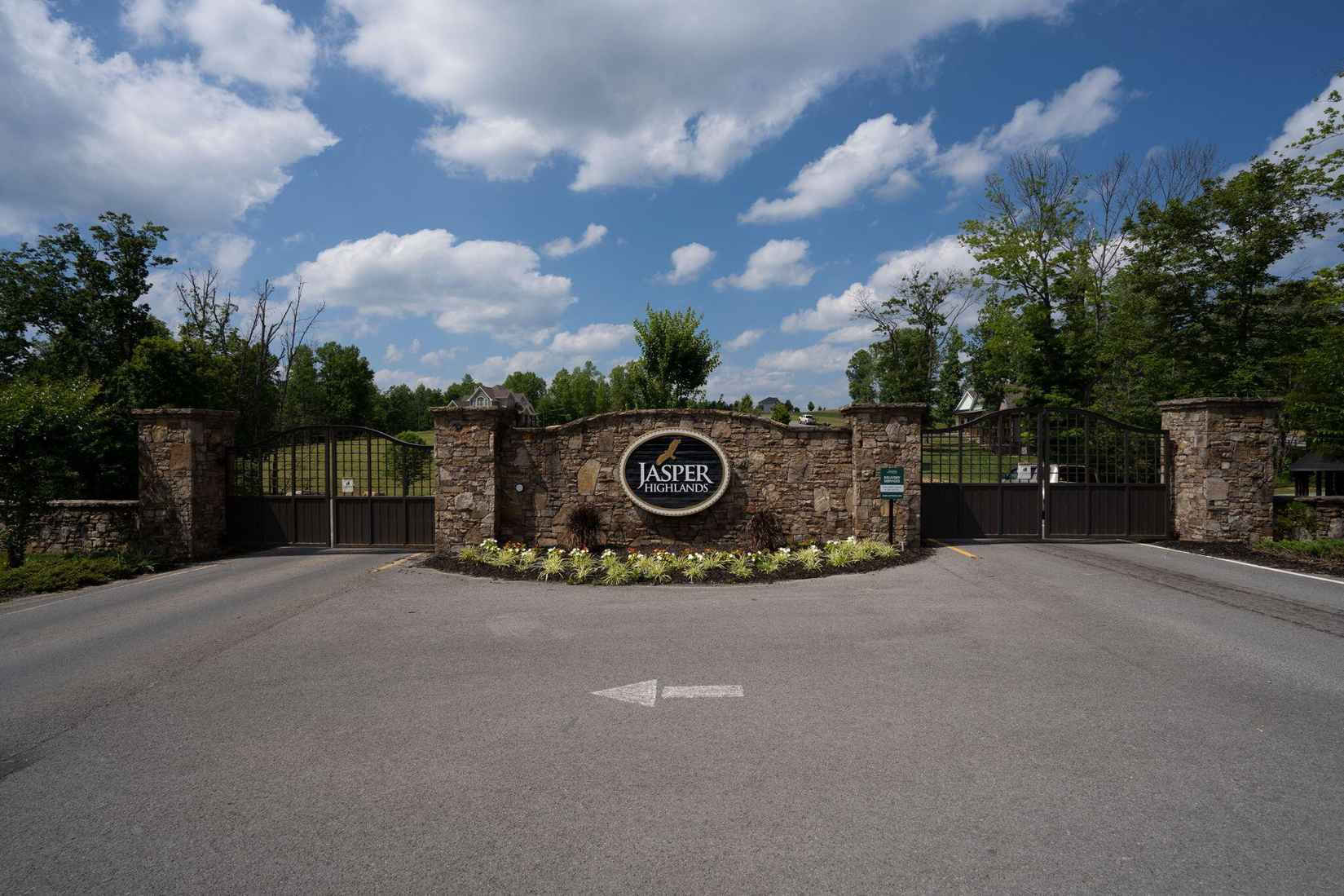 2700 Crockett Pointe  