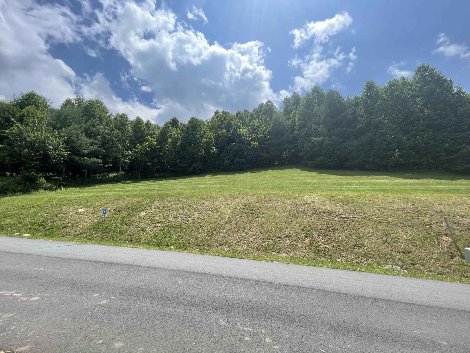 Lot 8 Eagle Rdg Pkwy  