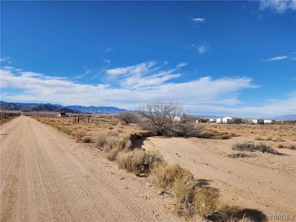 7711 E CALIFORNIA DR  