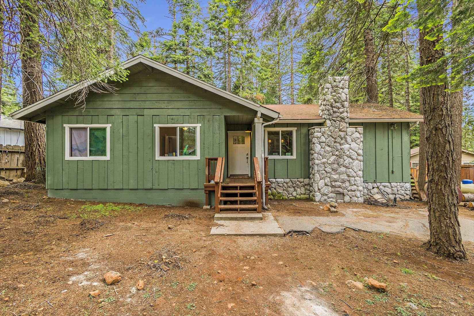 3869 Mary Ann LN  