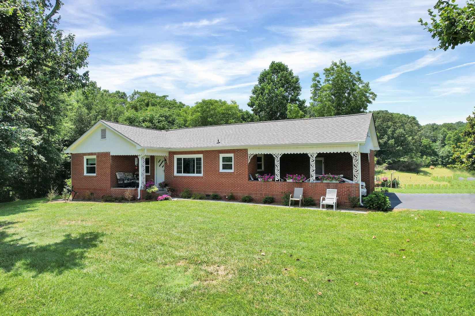 6460 Dalton Pike  