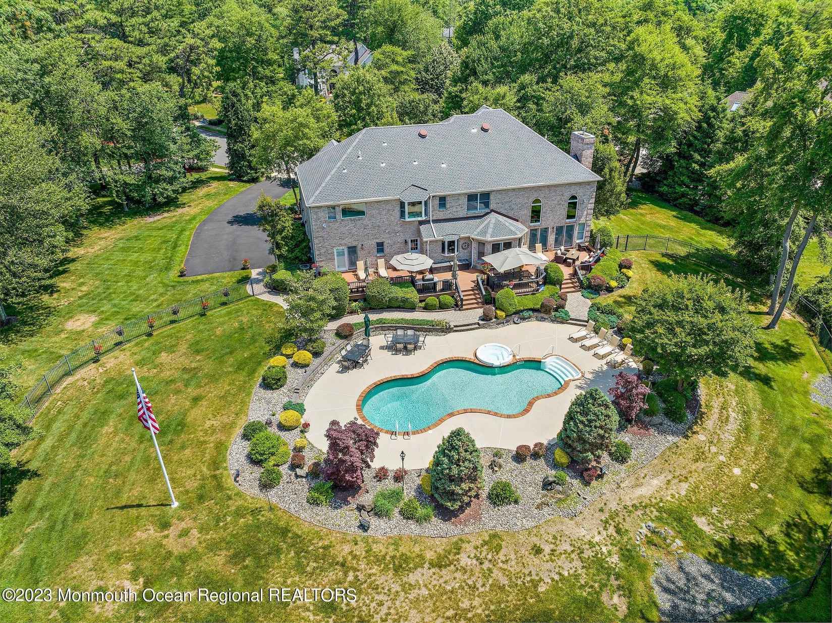 1741 Azure Dr  