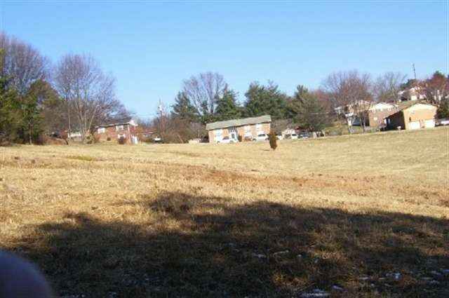 220 Brentwood Dr  