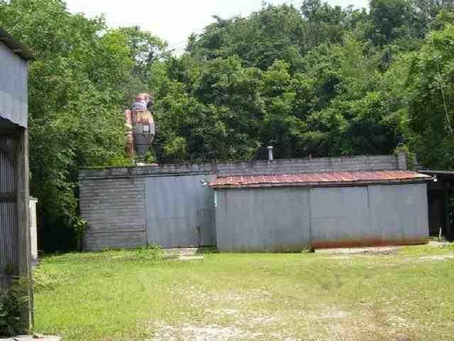 924 Moody Rd  