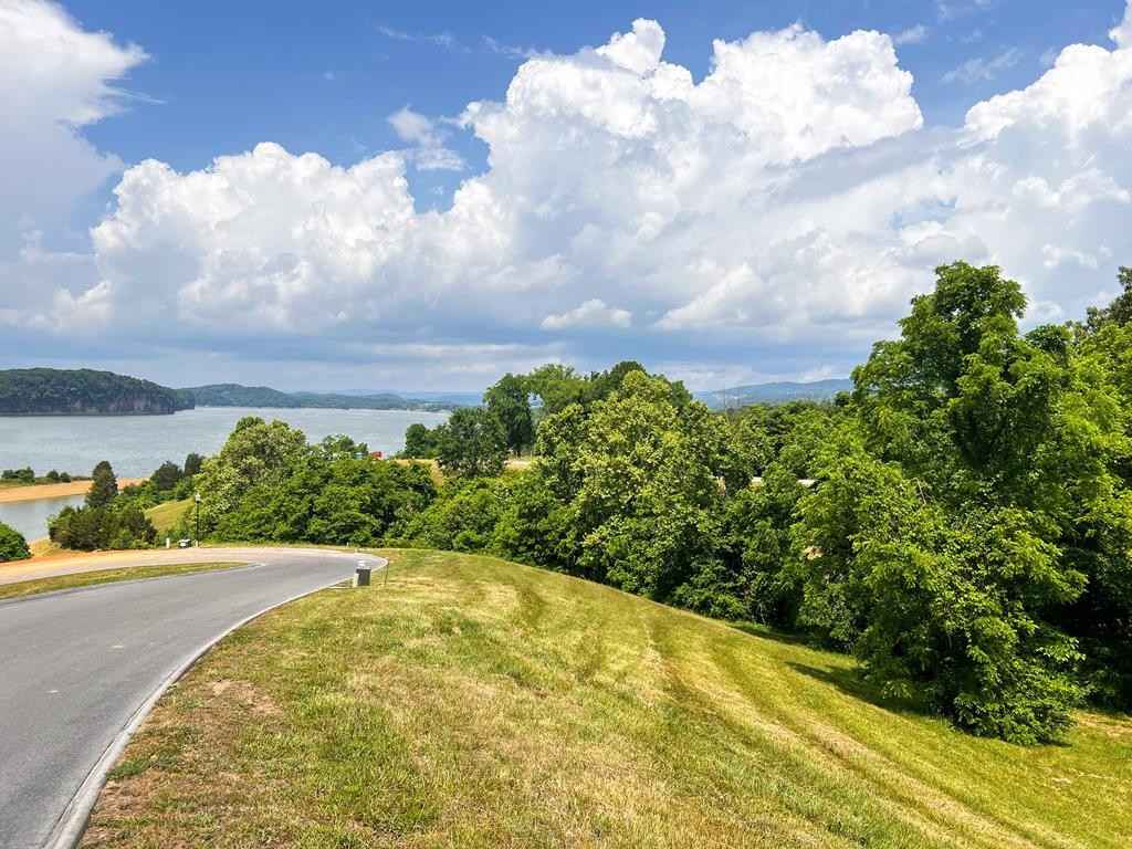 6377 Coves Edge Trl  