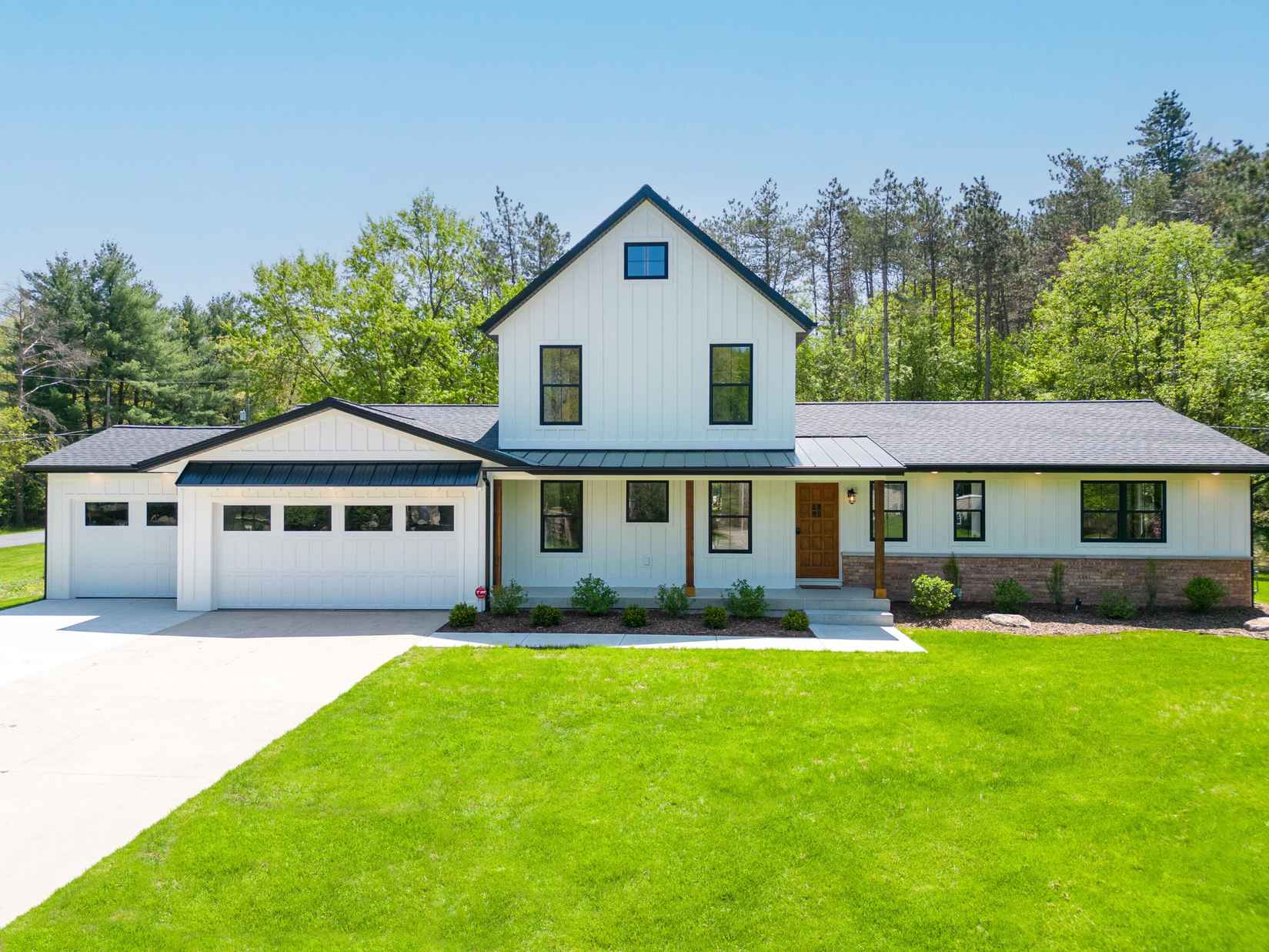 8548 Conservation St NE  