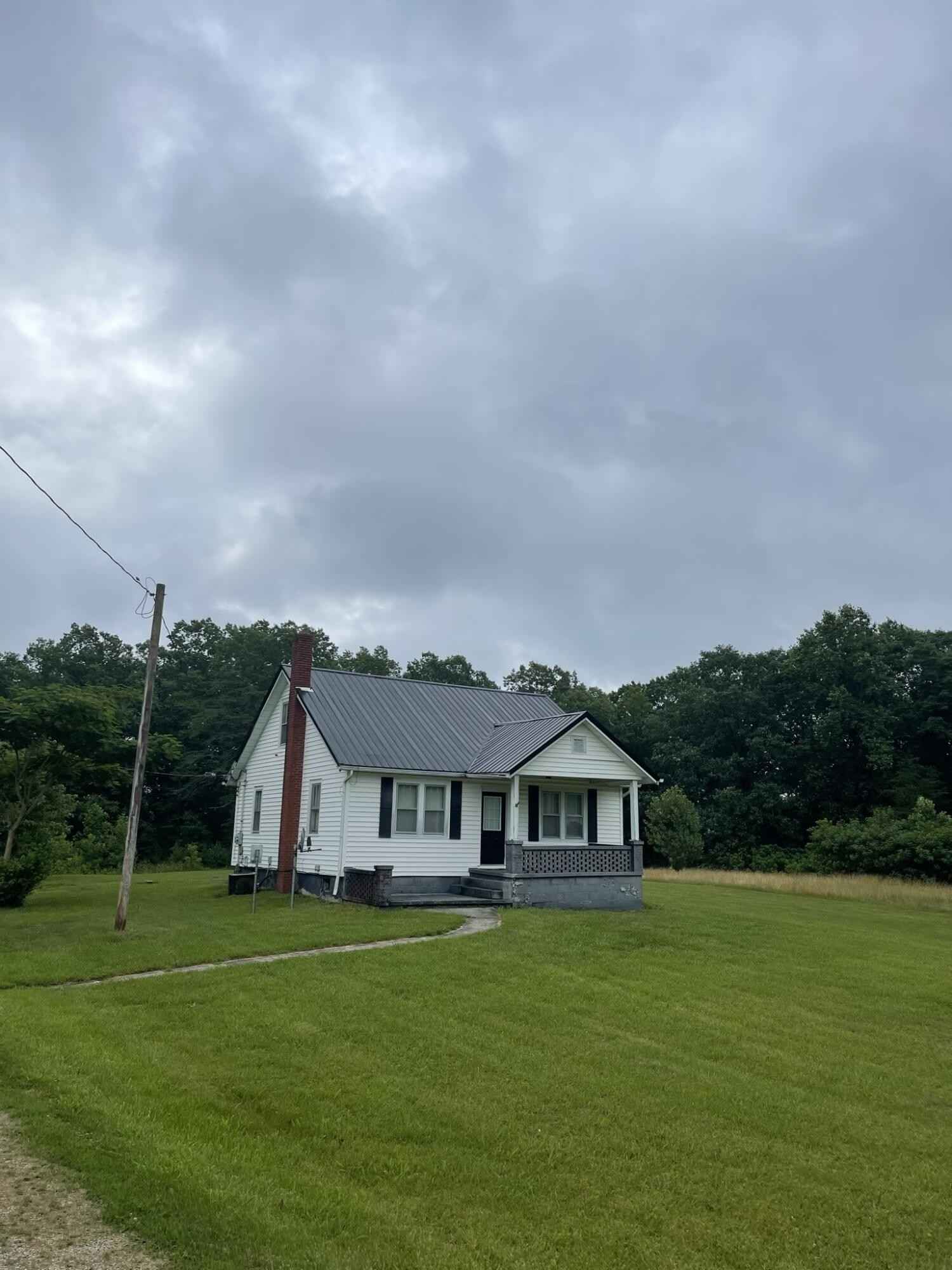 3190 Hwy 52 W  