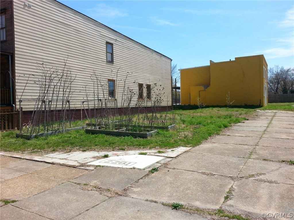2201 Venable St  