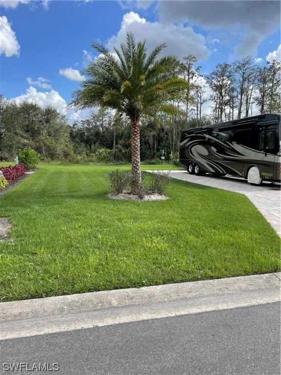 13712 Golden Palms Cir  