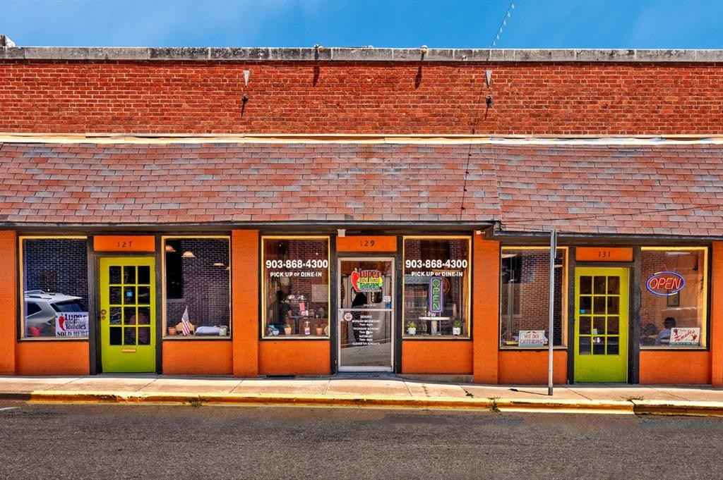 129 E Wall St  