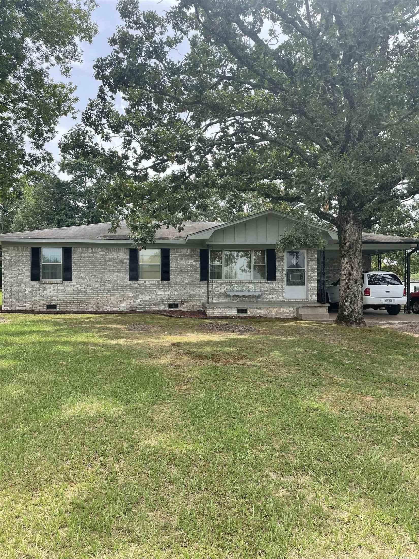 212 Highway 385 N  