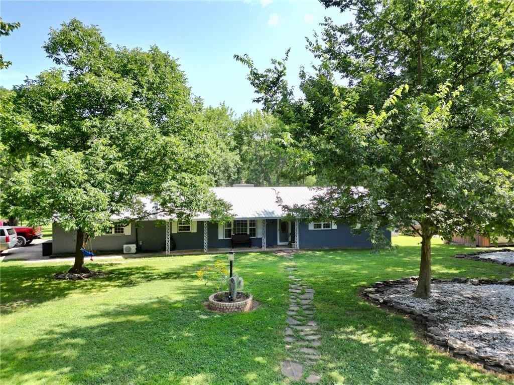 16518 Hwy 264  