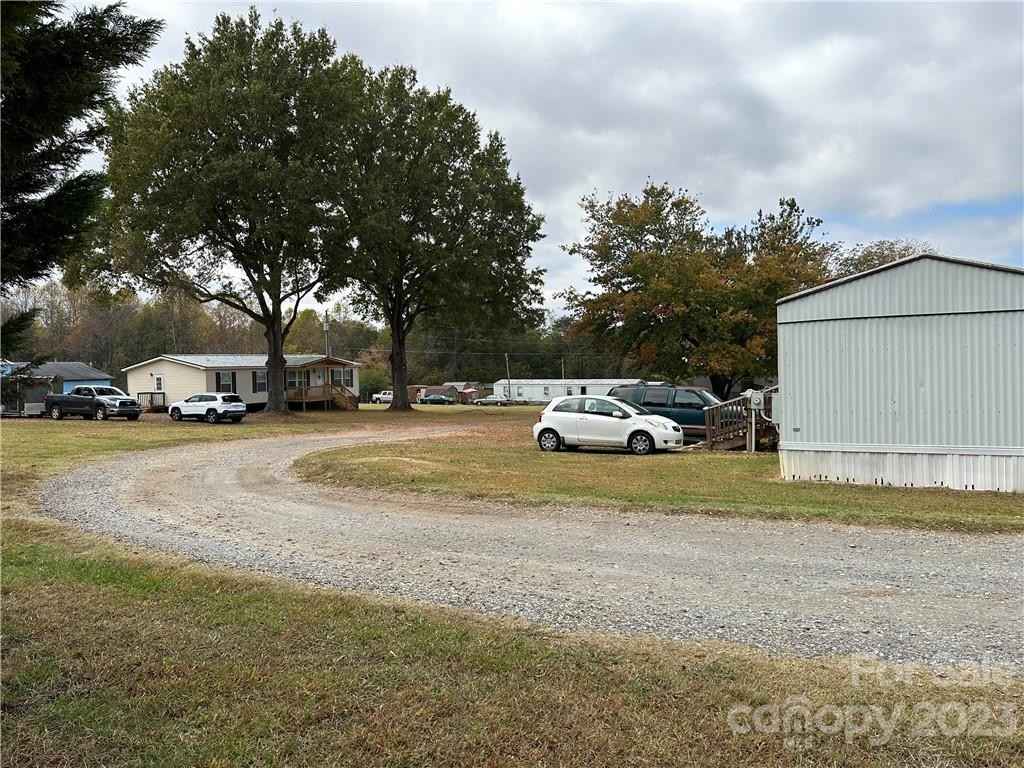 6111 DALLAS CHERRYVILLE HWY  