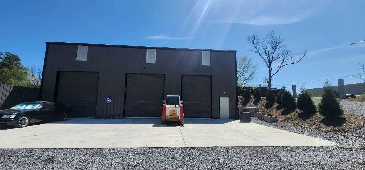 870 GLENN Brg RD  