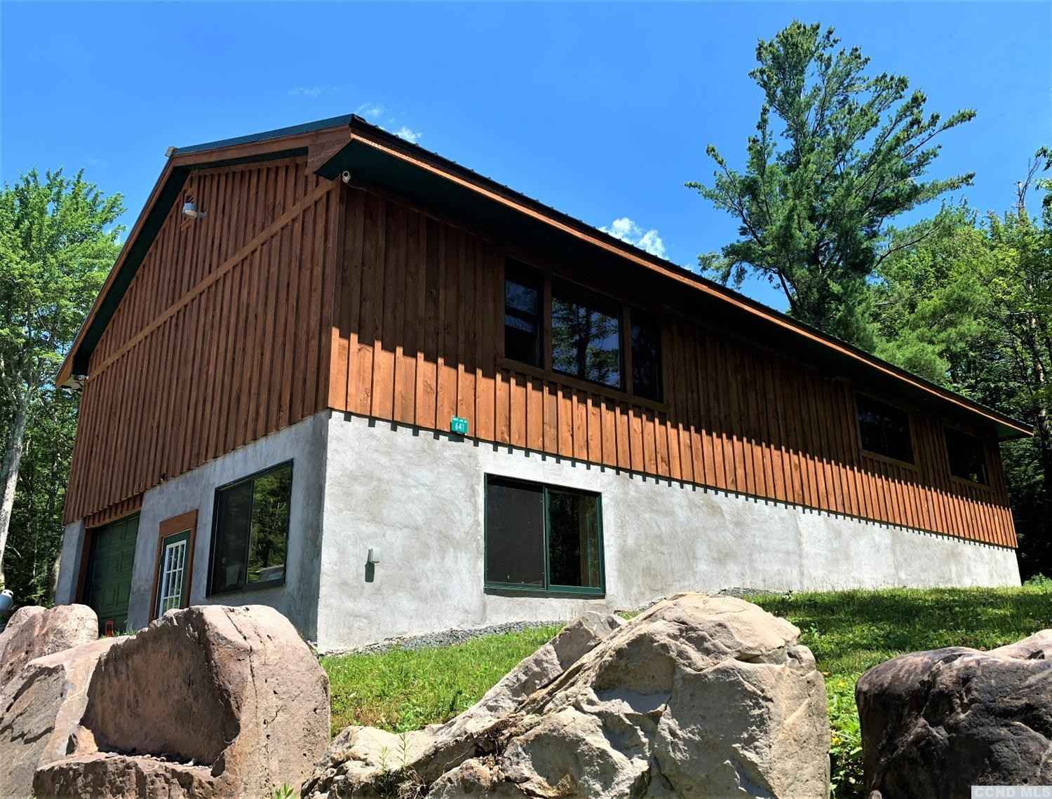 641 North Lk Rd  