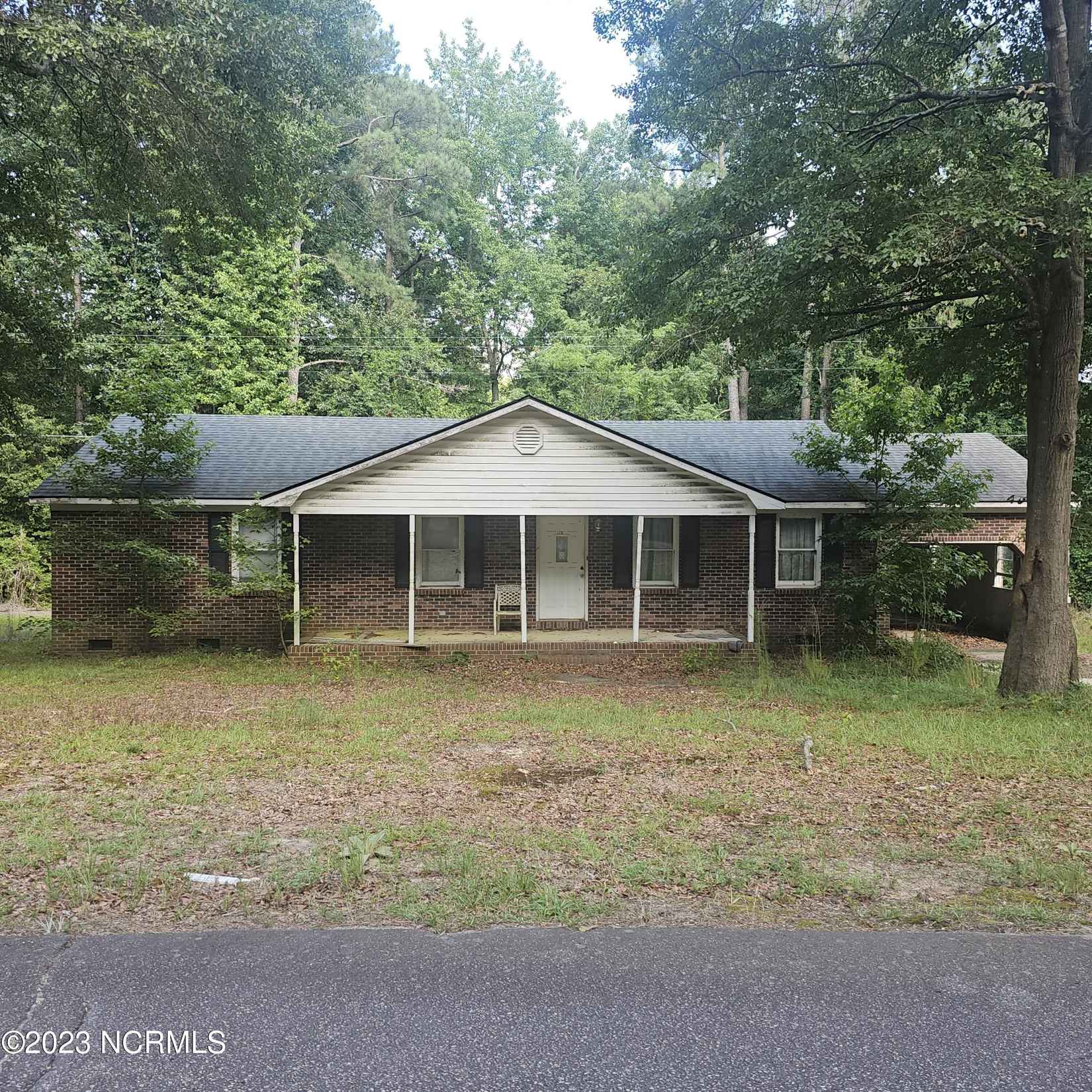 137 JACKSON RD  
