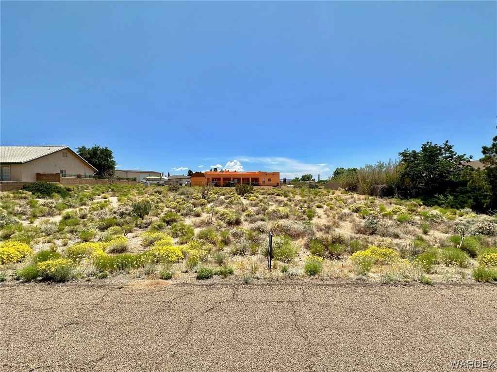 7134 E Alvarado Dr  
