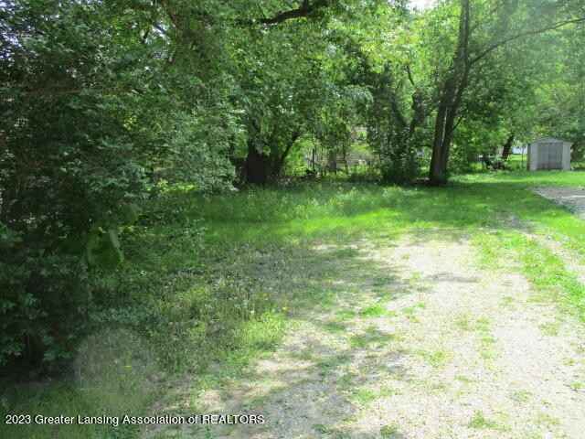 319 ASTOR AVE  