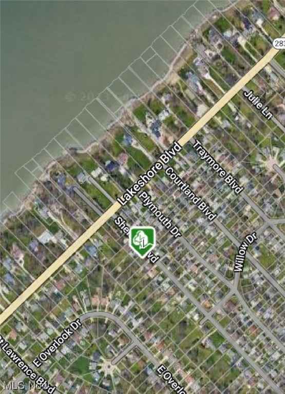 132 Shelton Blvd  