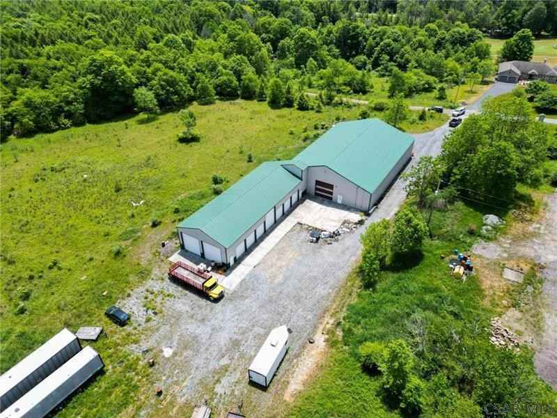 152 E Airpark  