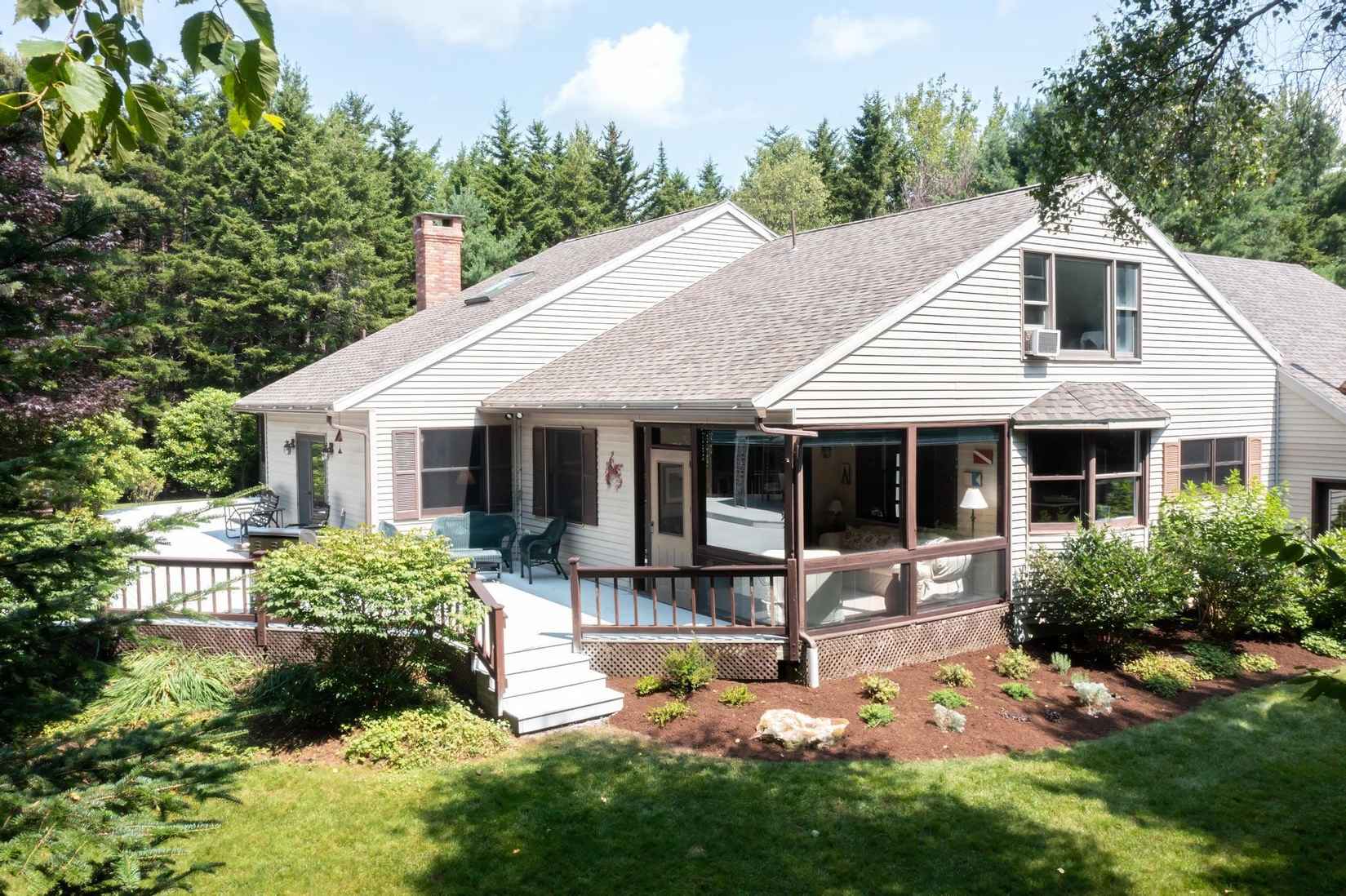 15 Sail Mtn Rd  