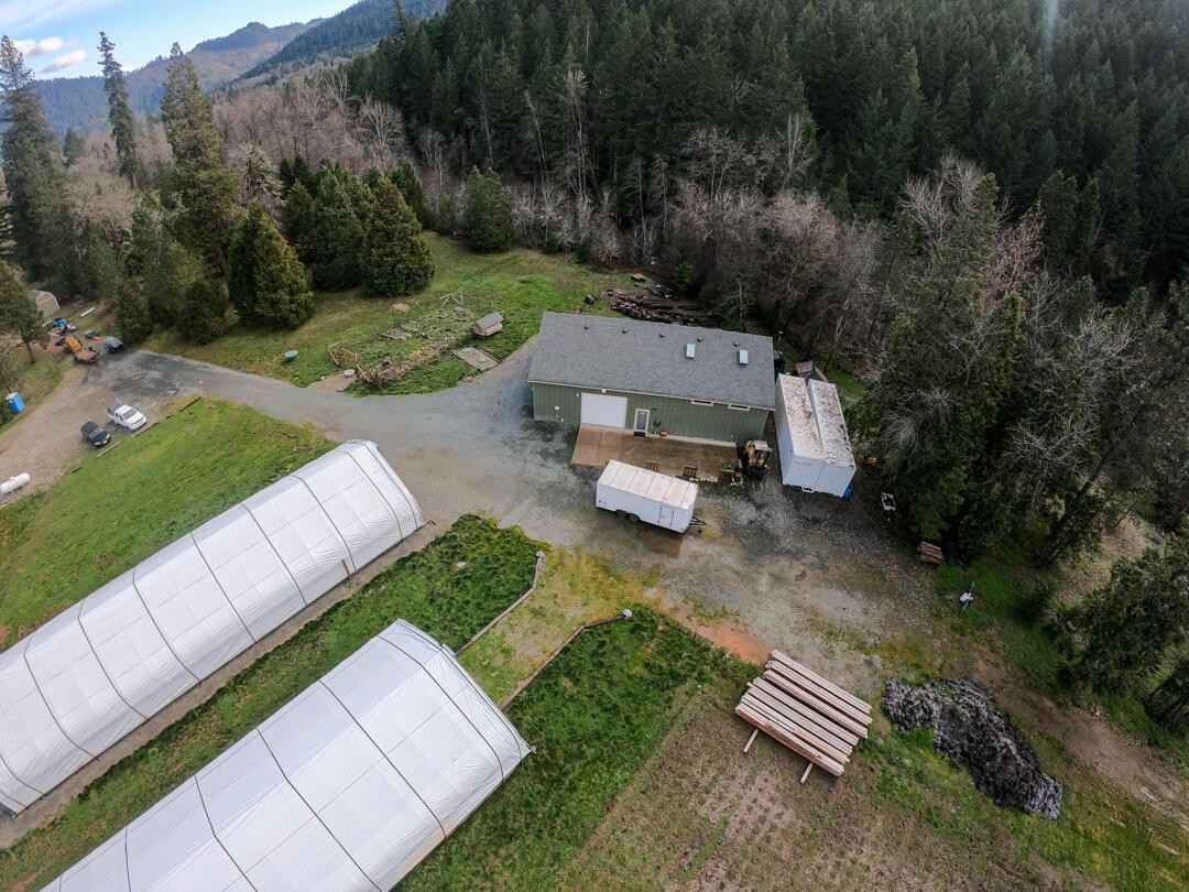 581 / 505 Placer Rd  