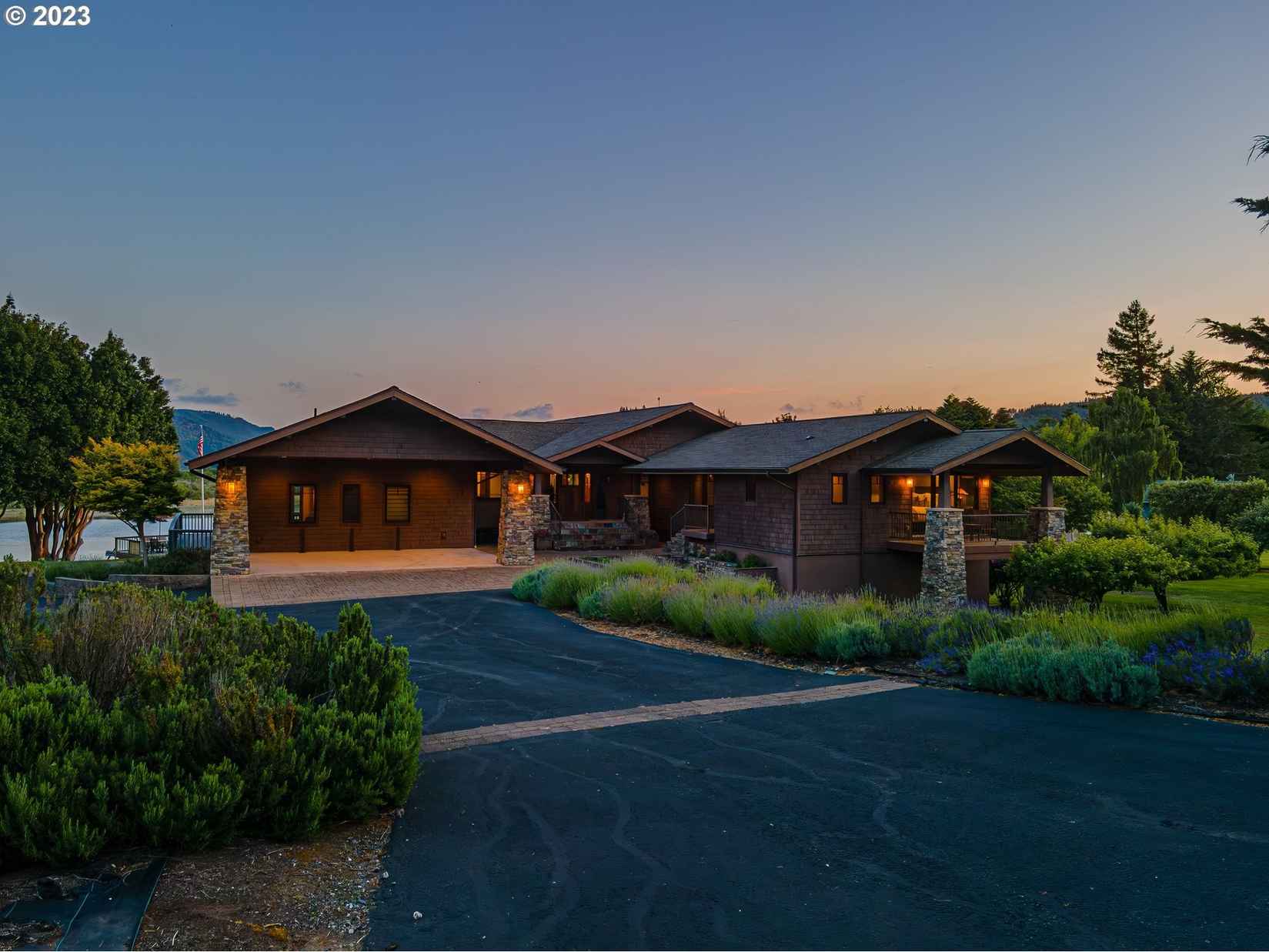 95650 N BANK ROGUE Riv RD  