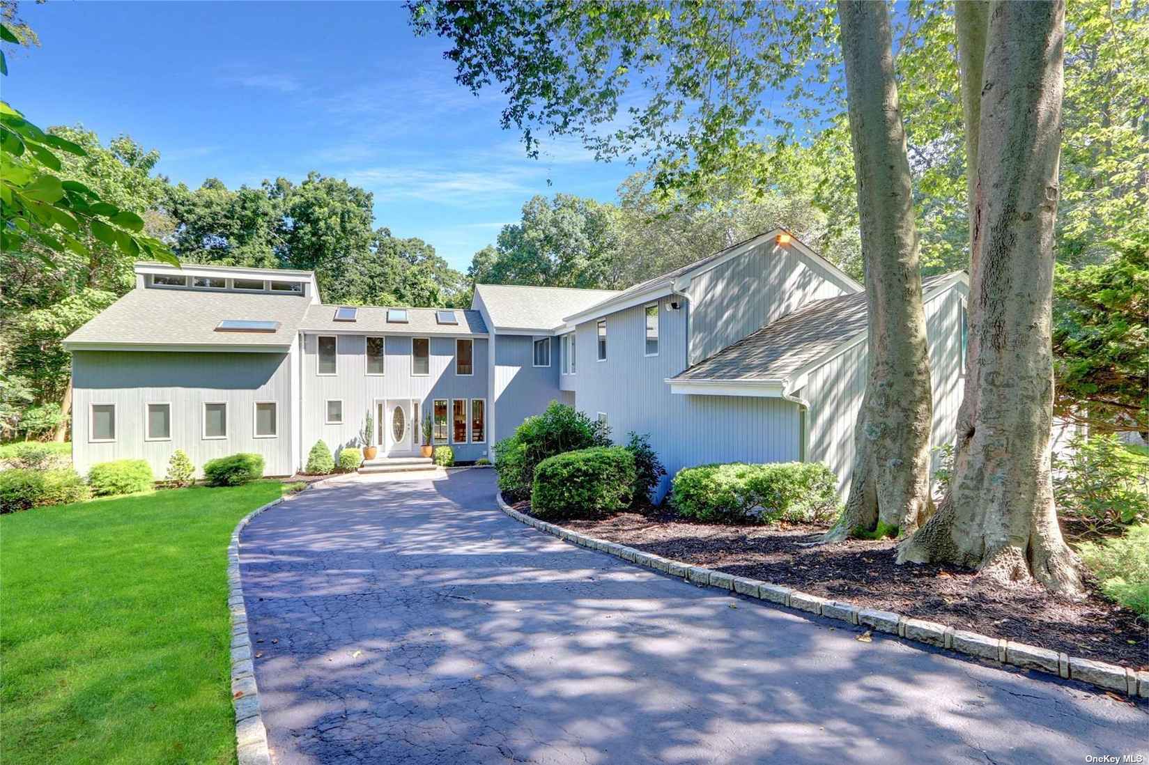 5 Saddle Ln  