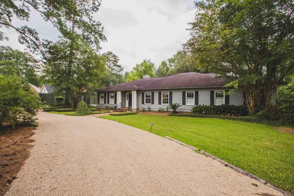1303 Lakewood Dr  