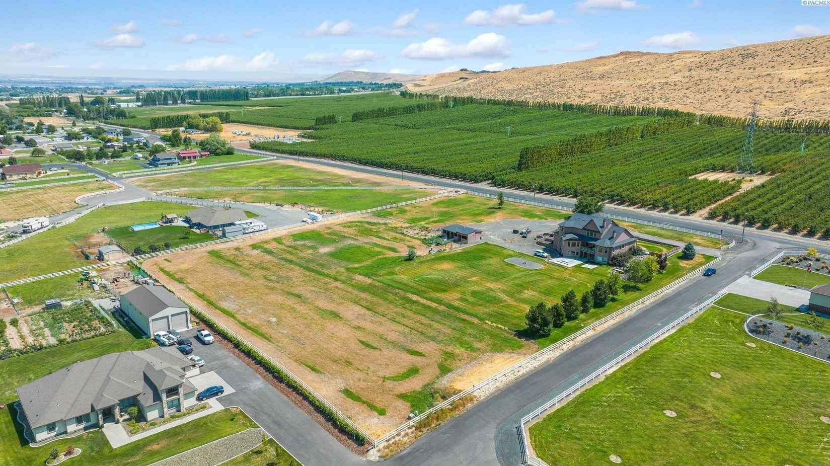 37503 S Hawks Tree Pr  