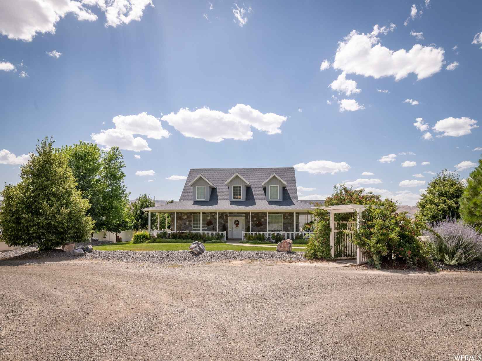 2215 N Old Hwy 91  