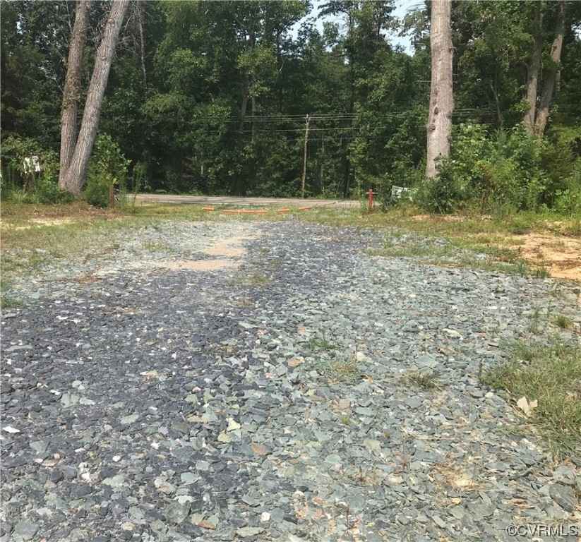 4 Broad St Rd  