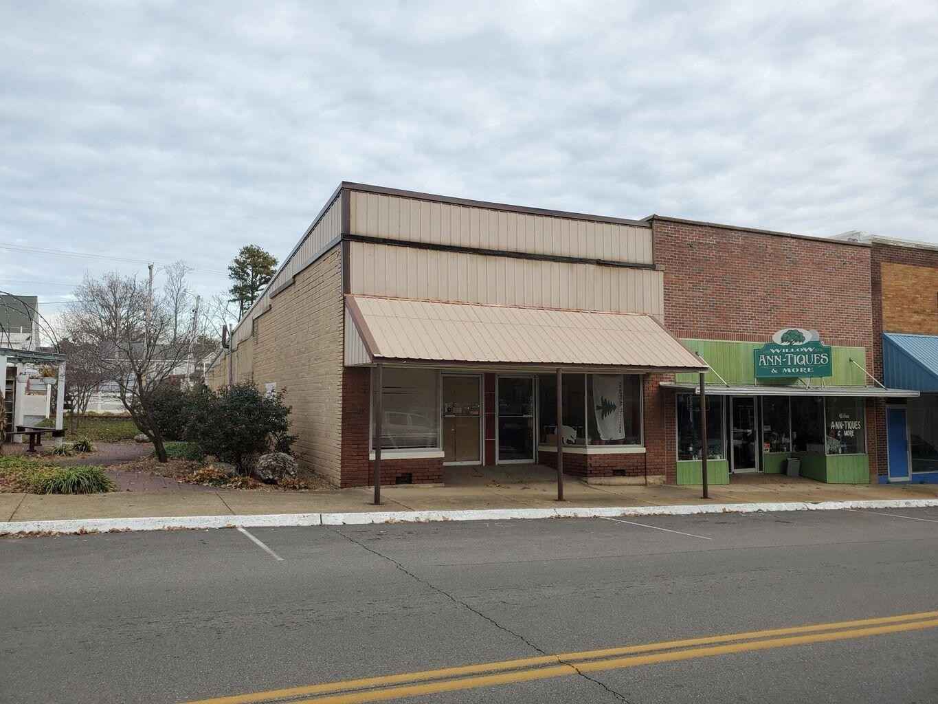 113 East Main St  