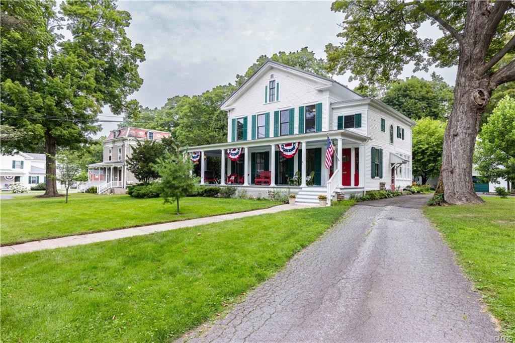 37 Seneca Ave  