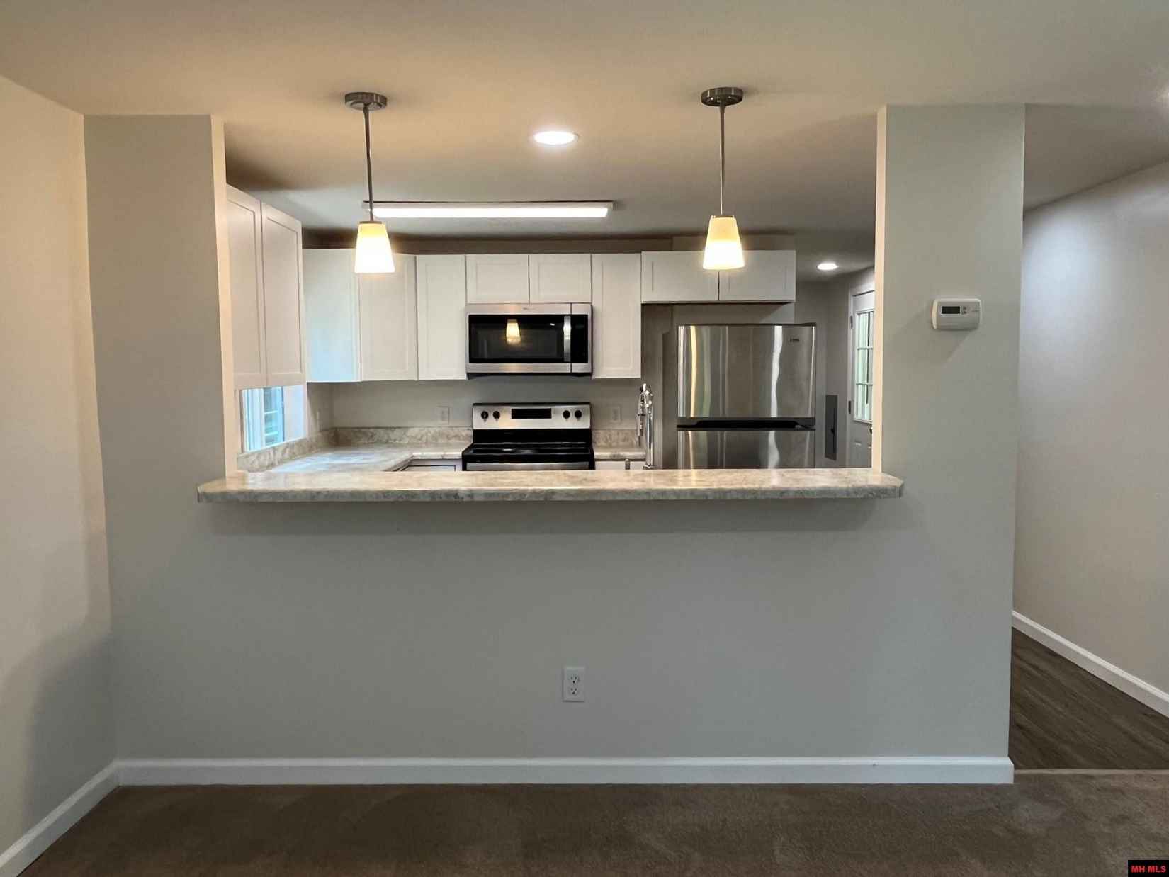 510 MAPLE AVE  
