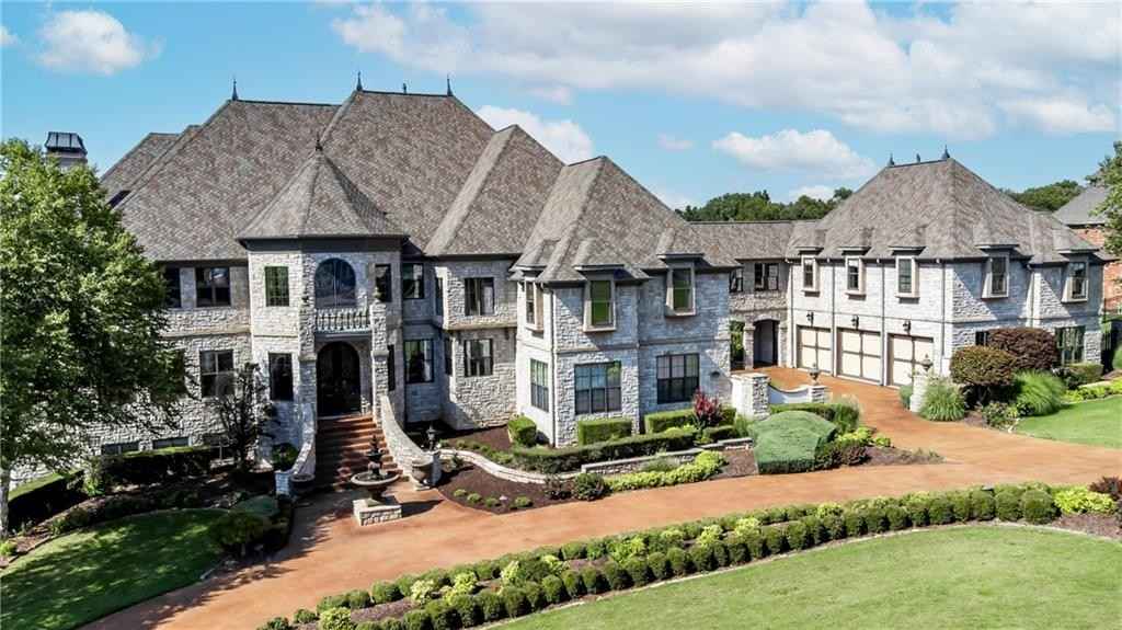 12052 Churchill Downs DR  