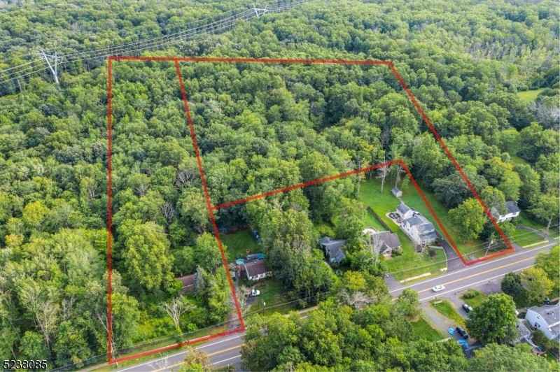 13351367 Vly Rd  