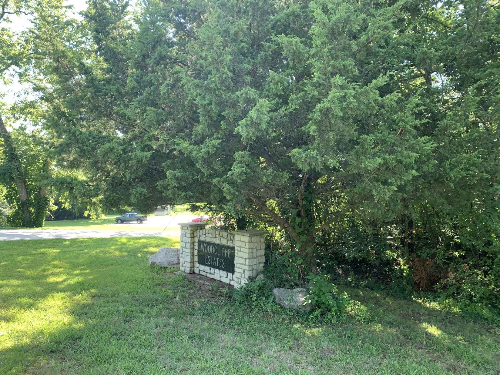 000 South Woodcliffe Dr  