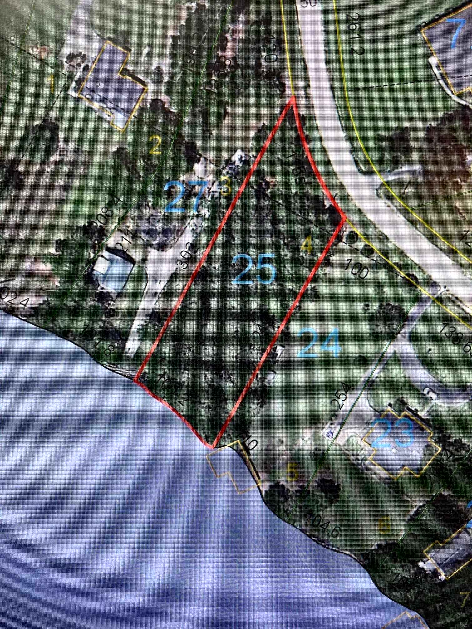 00 TWIN OAKS RD  