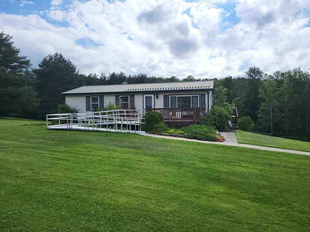 407 Dartt Settlement Rd  