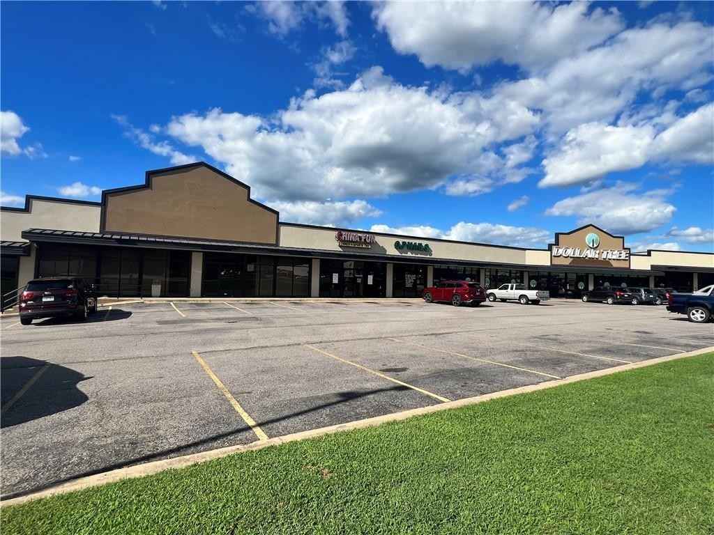 1229 E Market ST Unit 2  