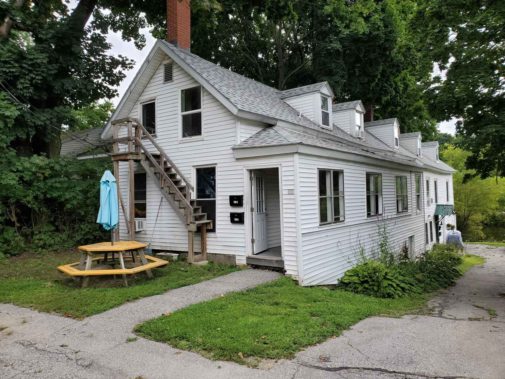 11 Elm St  