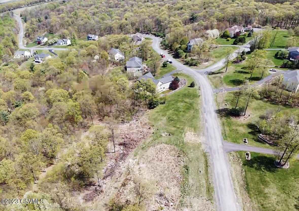 126 OAKWOOD Dr  