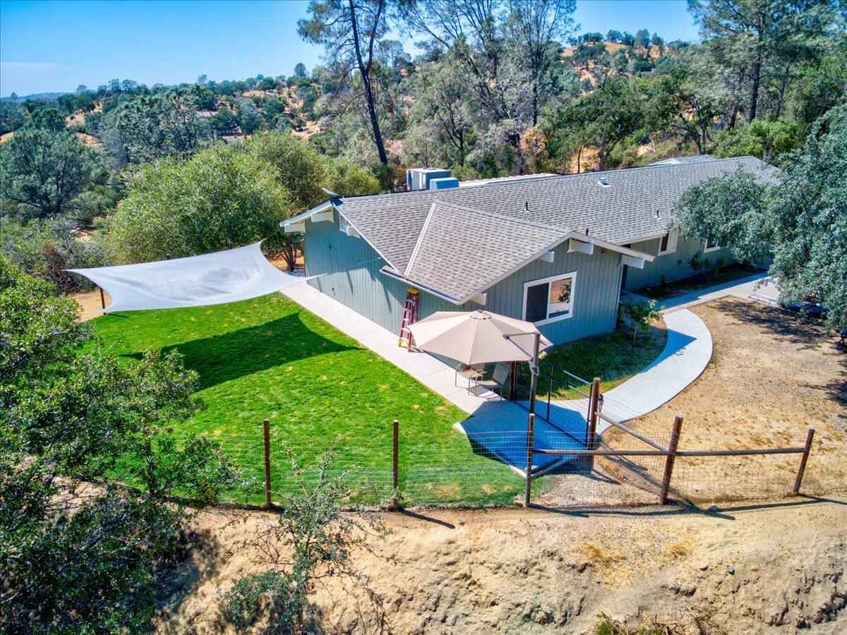 32766 Meadow Rdg Ln  