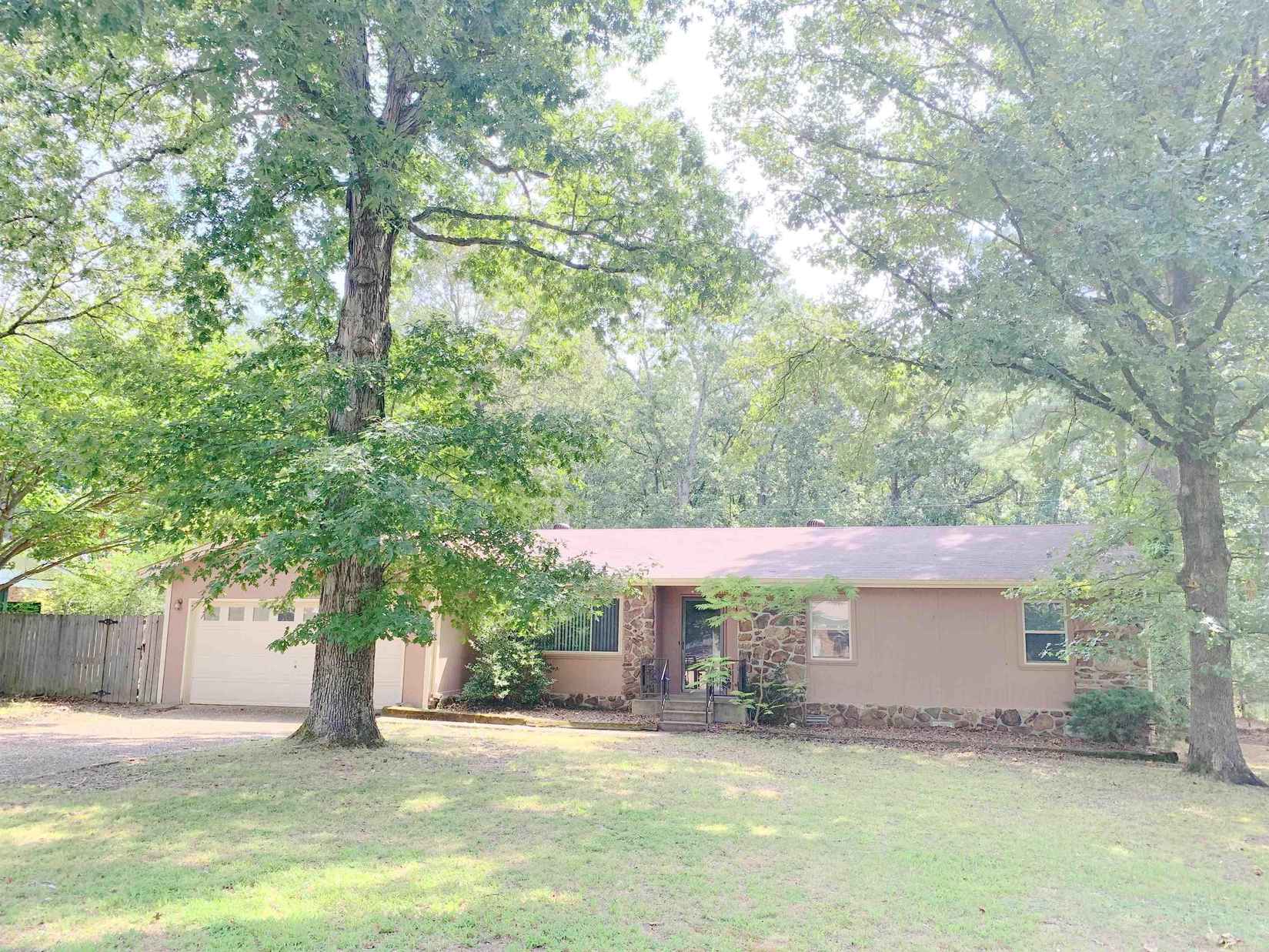 38 Arbor Oaks Dr  