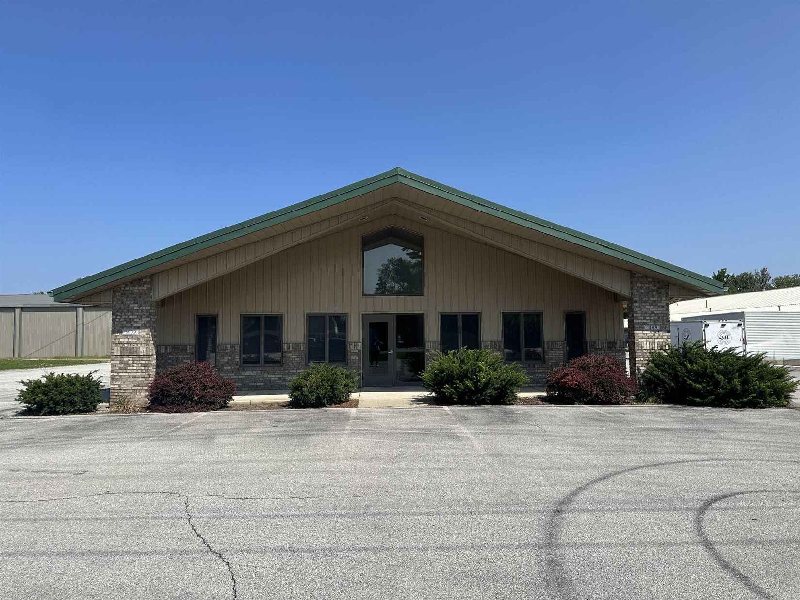 1409 E Lincoln Hwy  