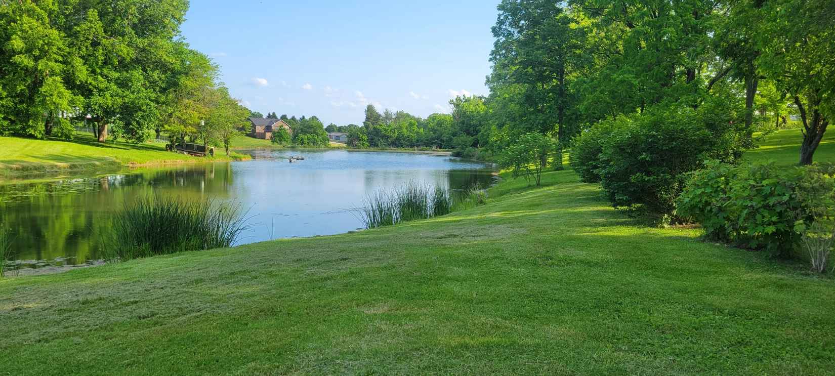 501 Lakeview Cir  